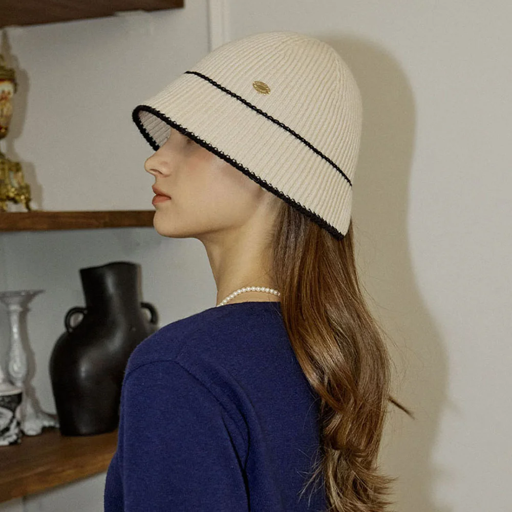 Line Point Knit Bonnet Hat - Light Beige