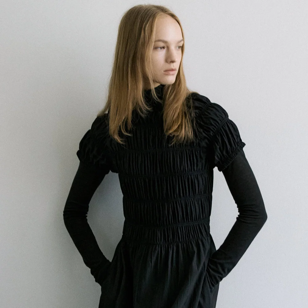 WOOL TURTLENECK T-SHIRT / BLACK