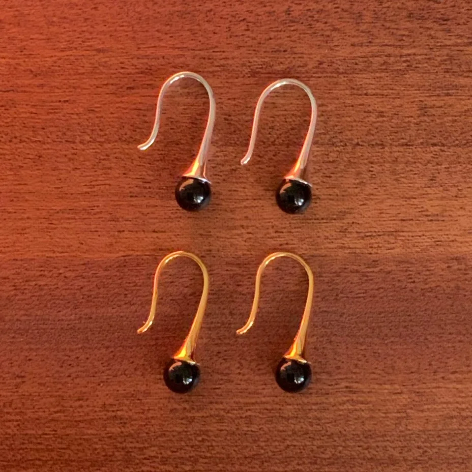 Onyx Hook earrings