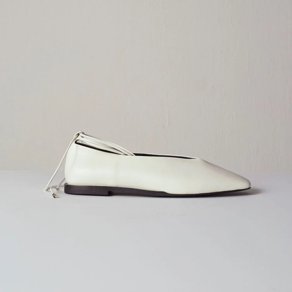 Emma Flat Leather Ivory