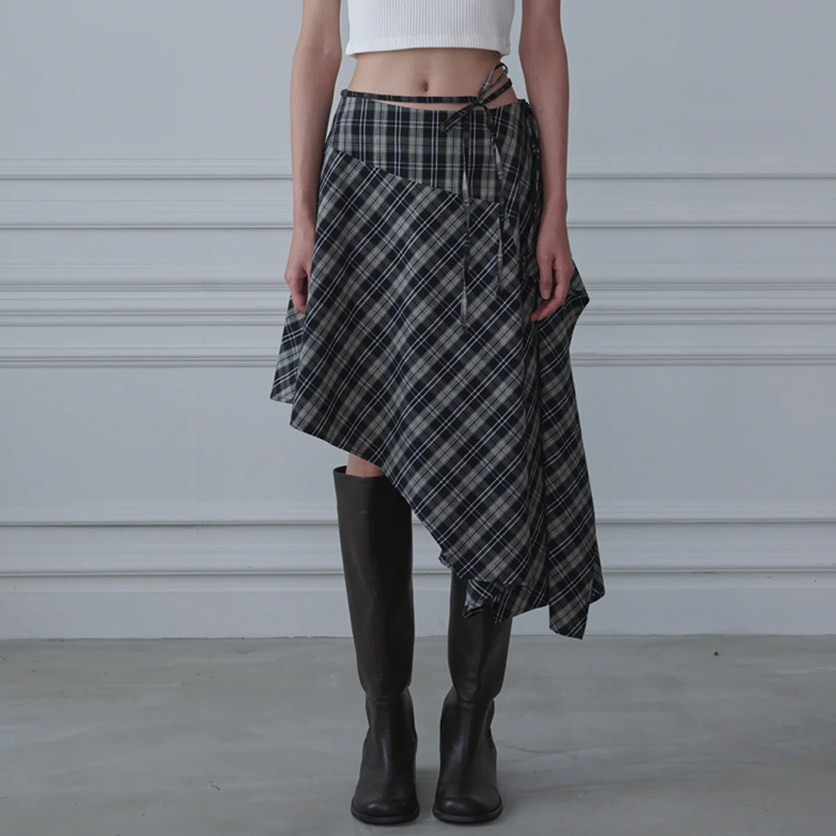 Unbalanced Layered Check Skirt_Black