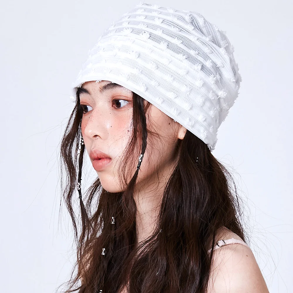 FLOWER WHITE BEANIE