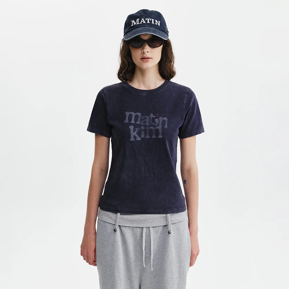 ROUND LOGO GRAFFITI SLIM TOP IN NAVY