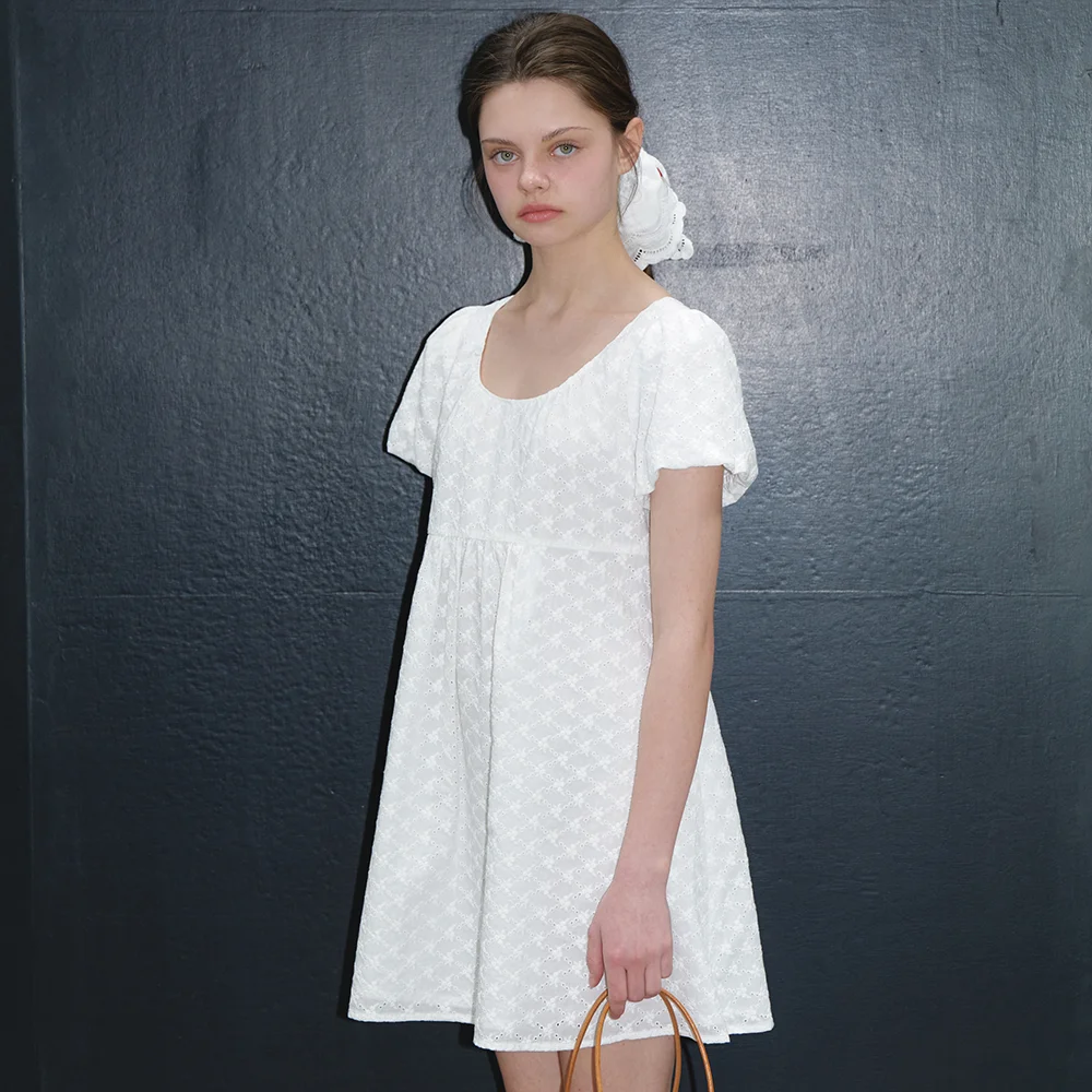 Eyelet ballon scarf one-piece_ivory