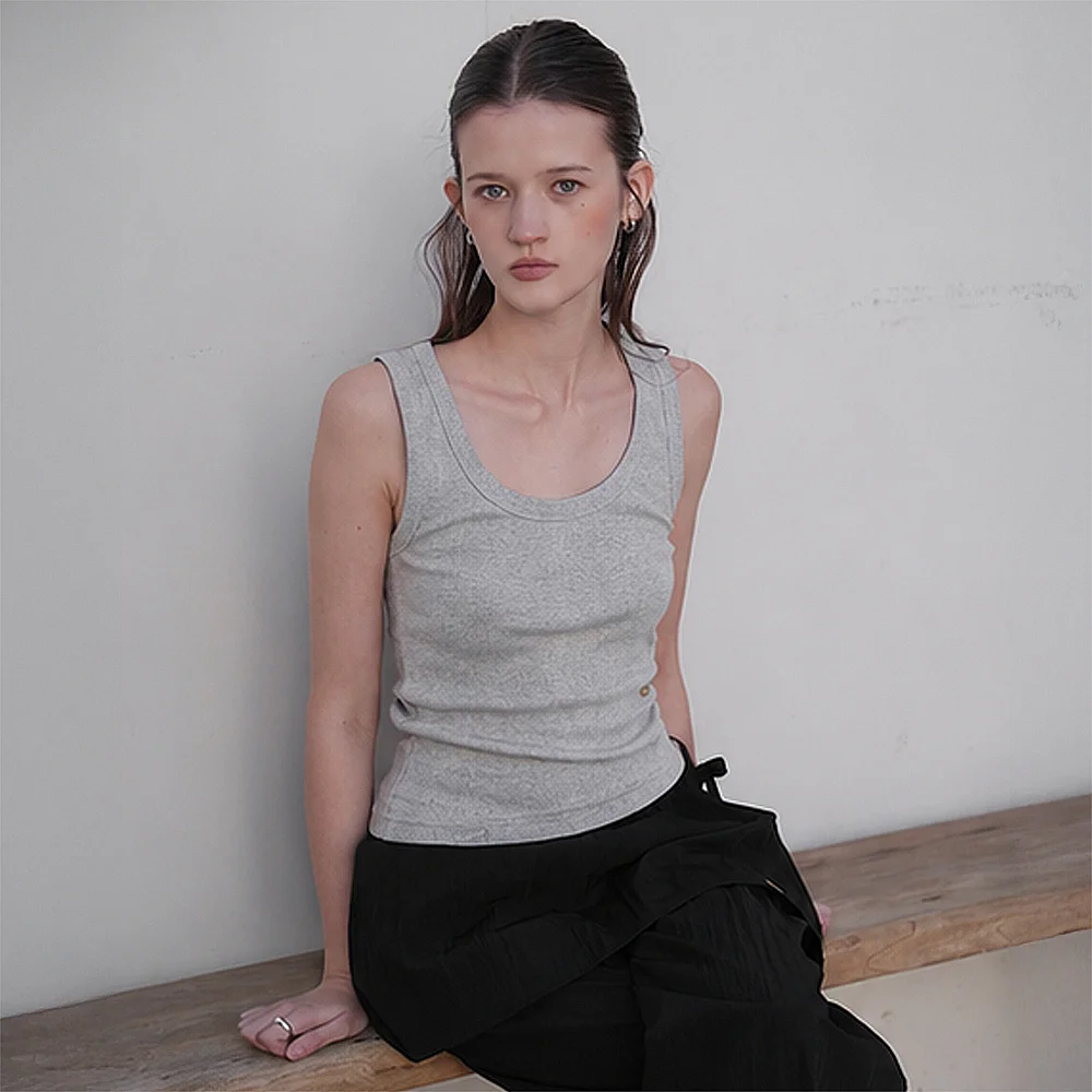 Solid Round Neck Sleeveless