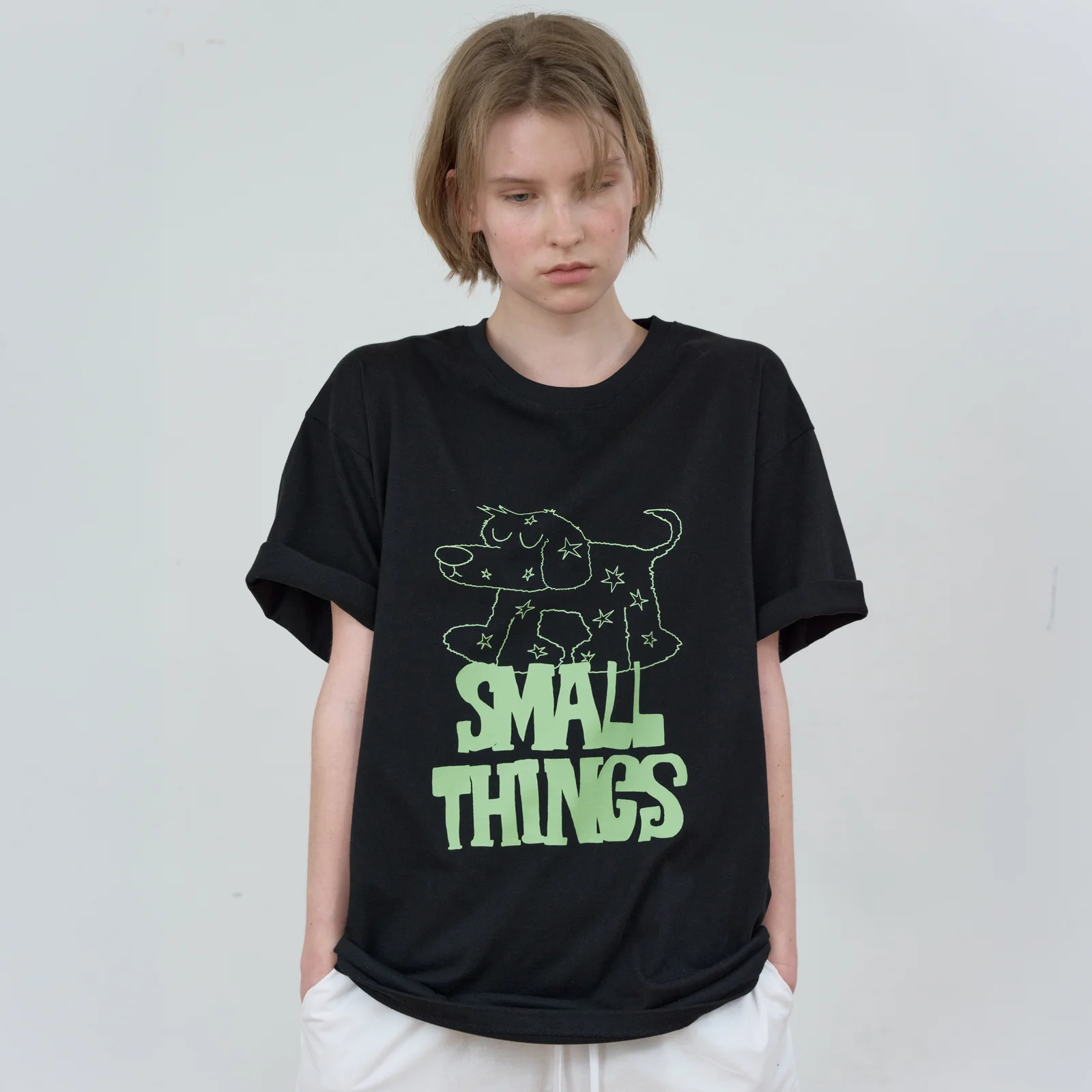 SMALL THINGS GRAPHIC T-SHIRT_BLACK