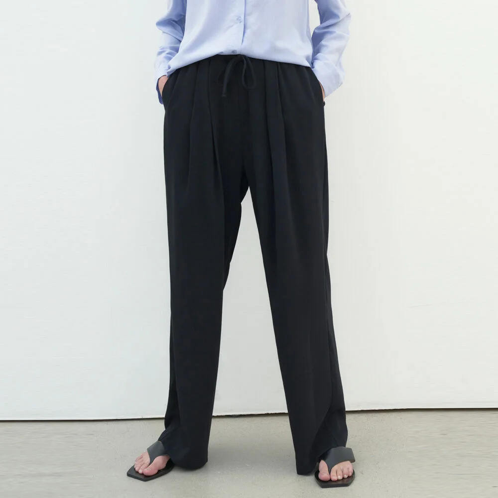 ELASTIC PINTUCK SLACKS_CHARCOAL