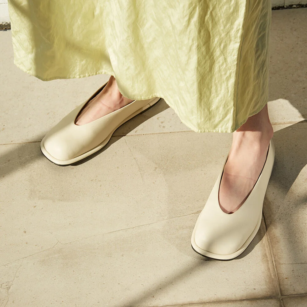 Lisa Flat Leather Ivory