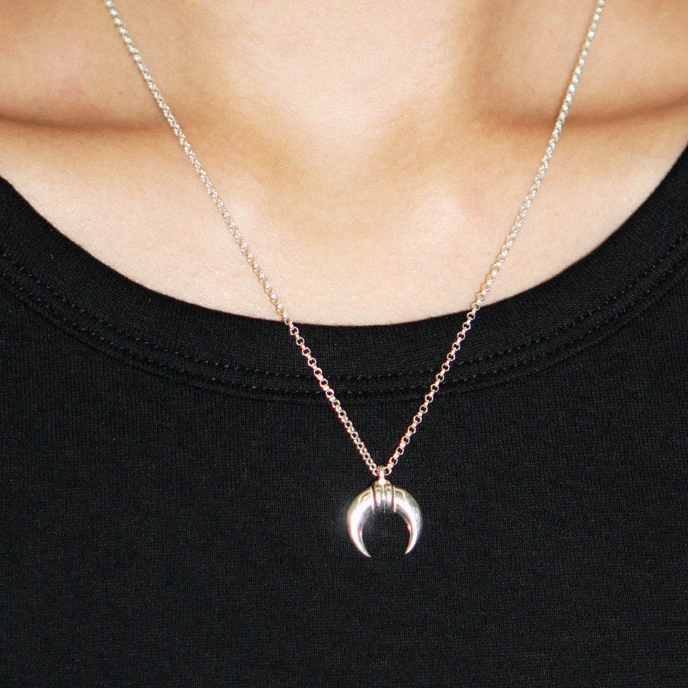 MOON LIGHT NECKLACE