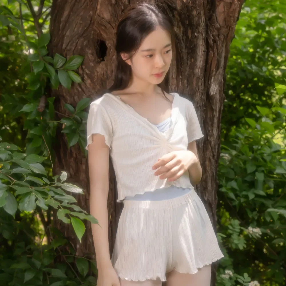Daphne Warmer Shorts (2 colours)
