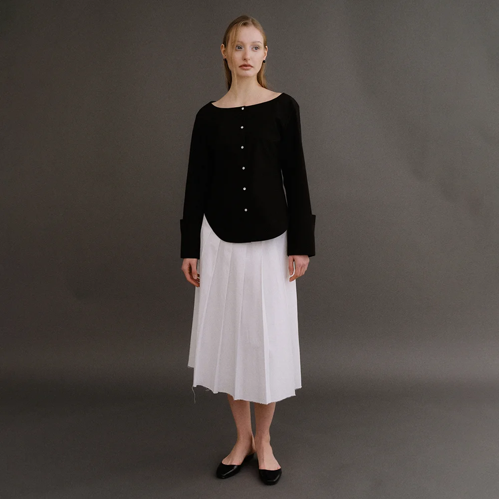 Enne Boat-neck Blouse_Black