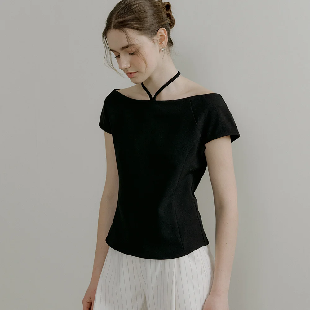 comos 1179 boat neck ribbon blouse (black)