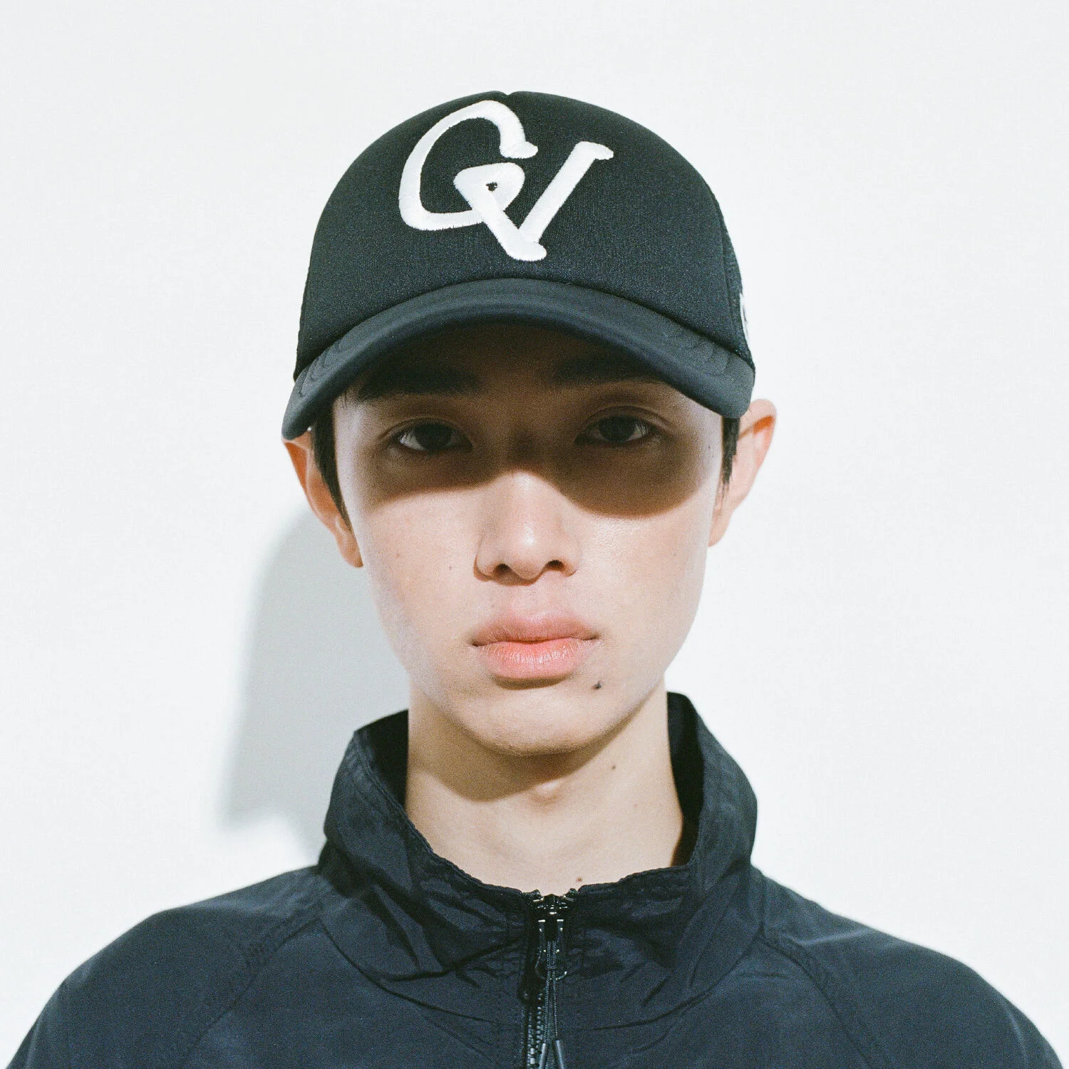 GV 5 PANNEL MESH CAP / JET-BLK