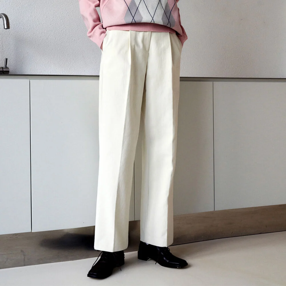 Peach pintuck side button slacks - ivory