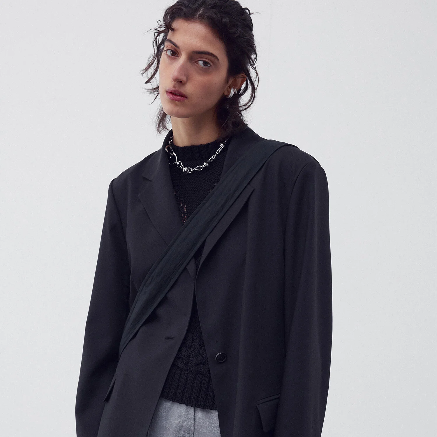 SINGLE BREASTED BUTTON FASTENING BLAZER