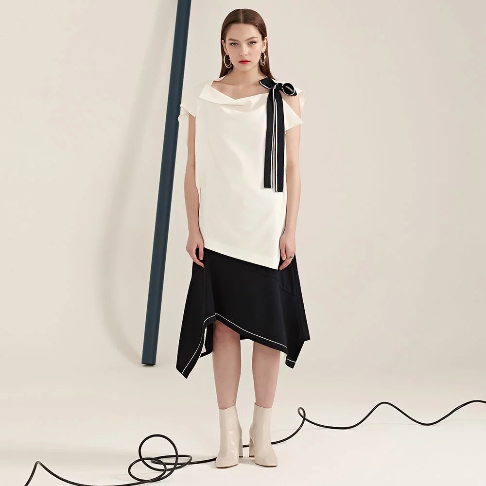 Asymmetric Hemline Skirt