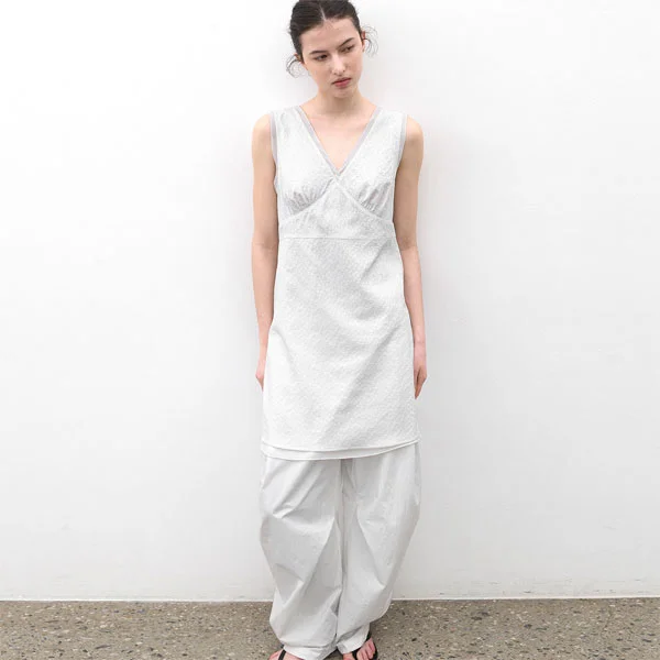 V-NECK PALE PETAL DRESS (OP-6332)
