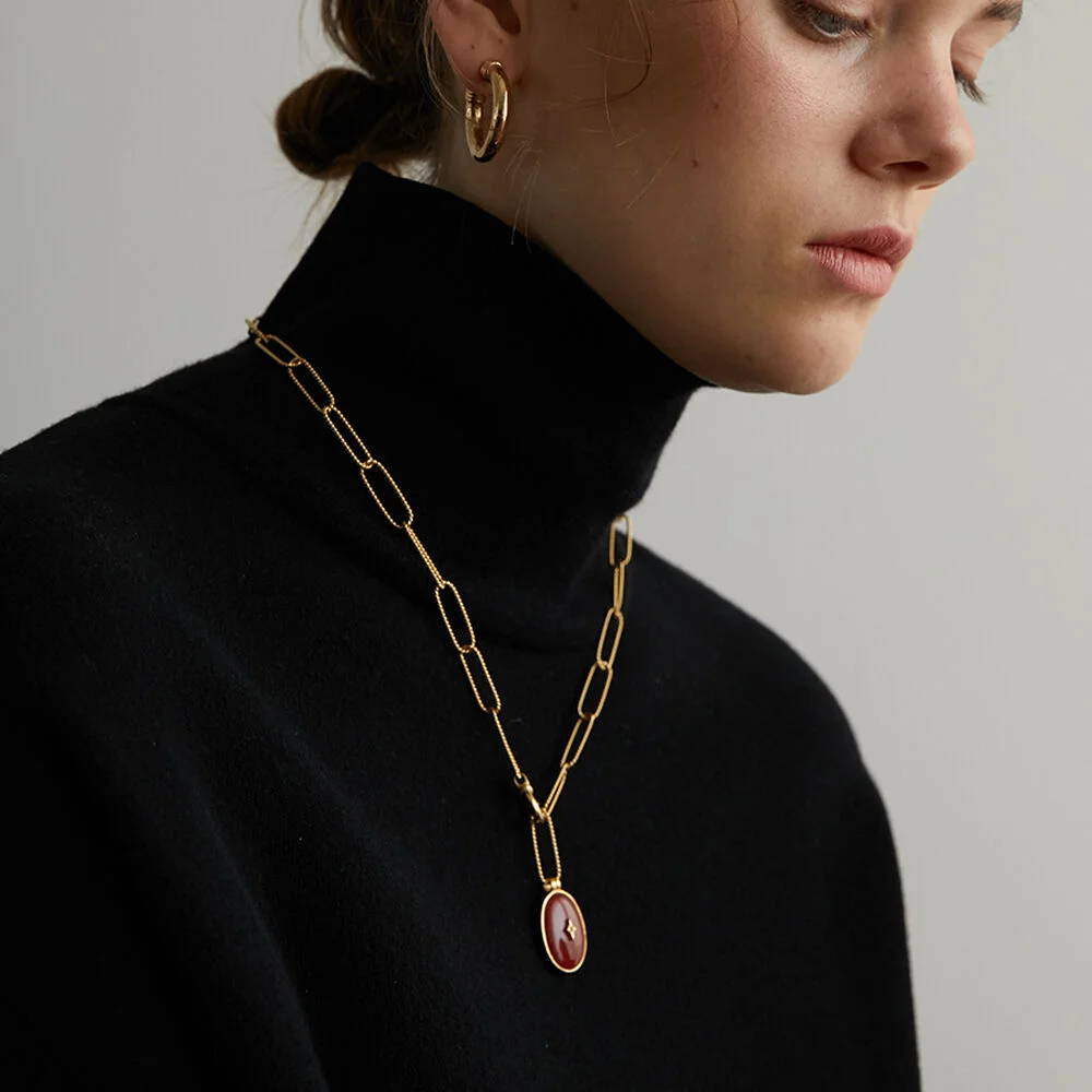 Oval moon (White shell, Carnelian) necklace