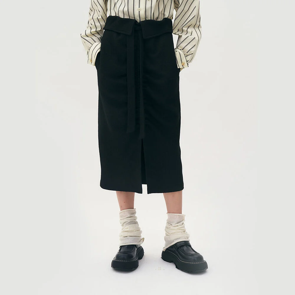 High-rise wool-blend banding midi skirt (Balck)