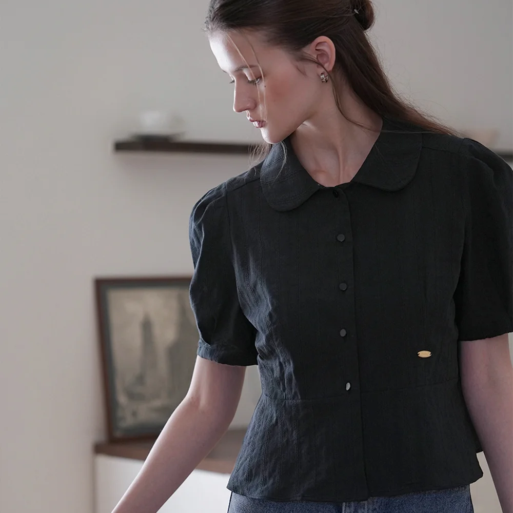 Round Collar Jacquard Blouse