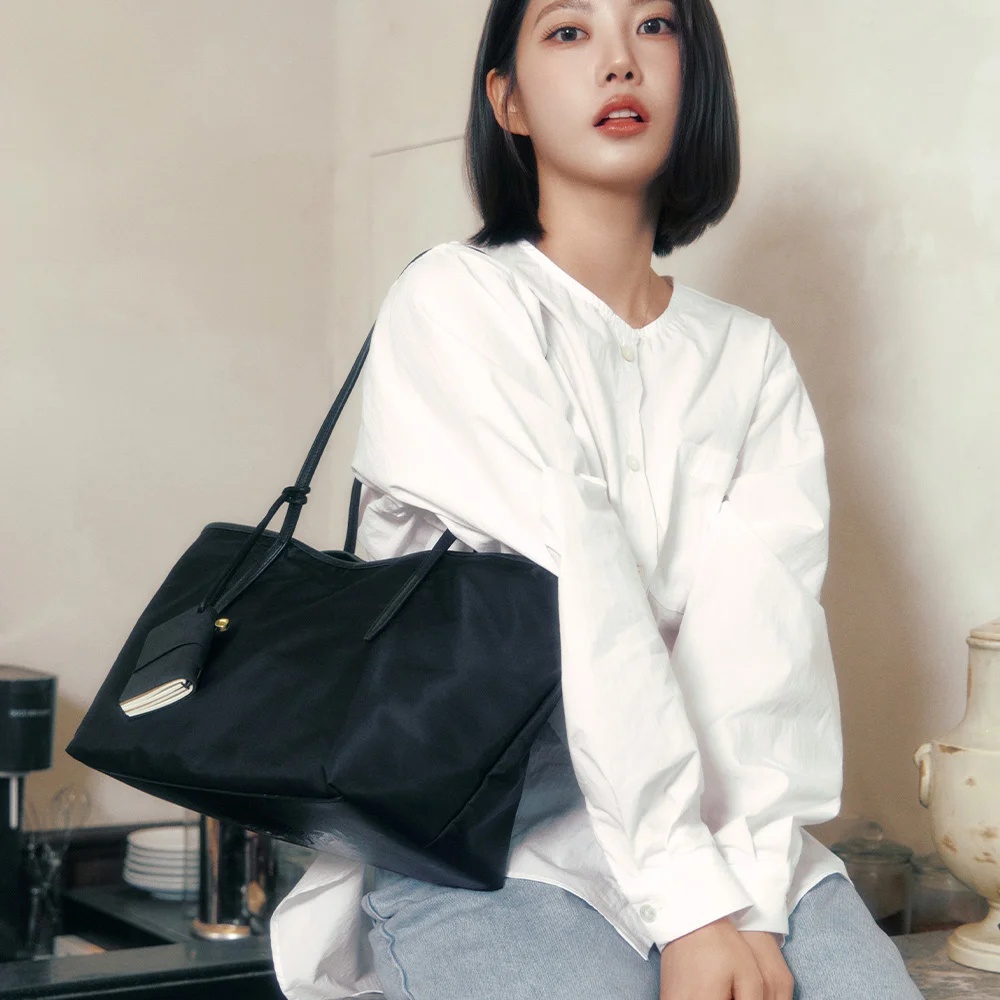 note BAG- black
