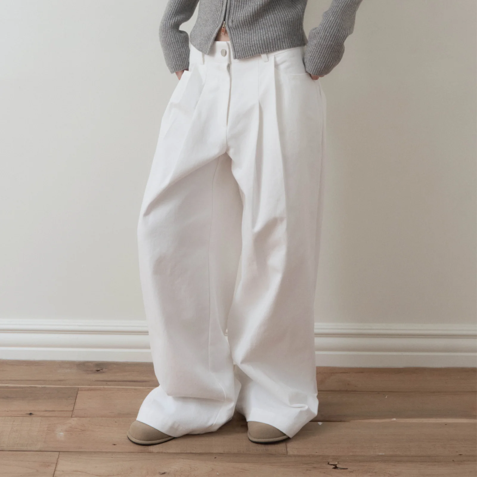 Minimal Cotton Pleat Pants Ivory