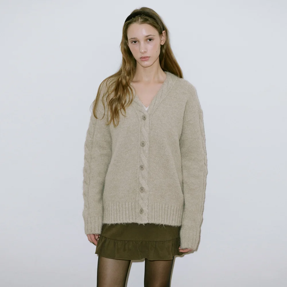 Hairy Fisher Cardigan (Light Khaki)