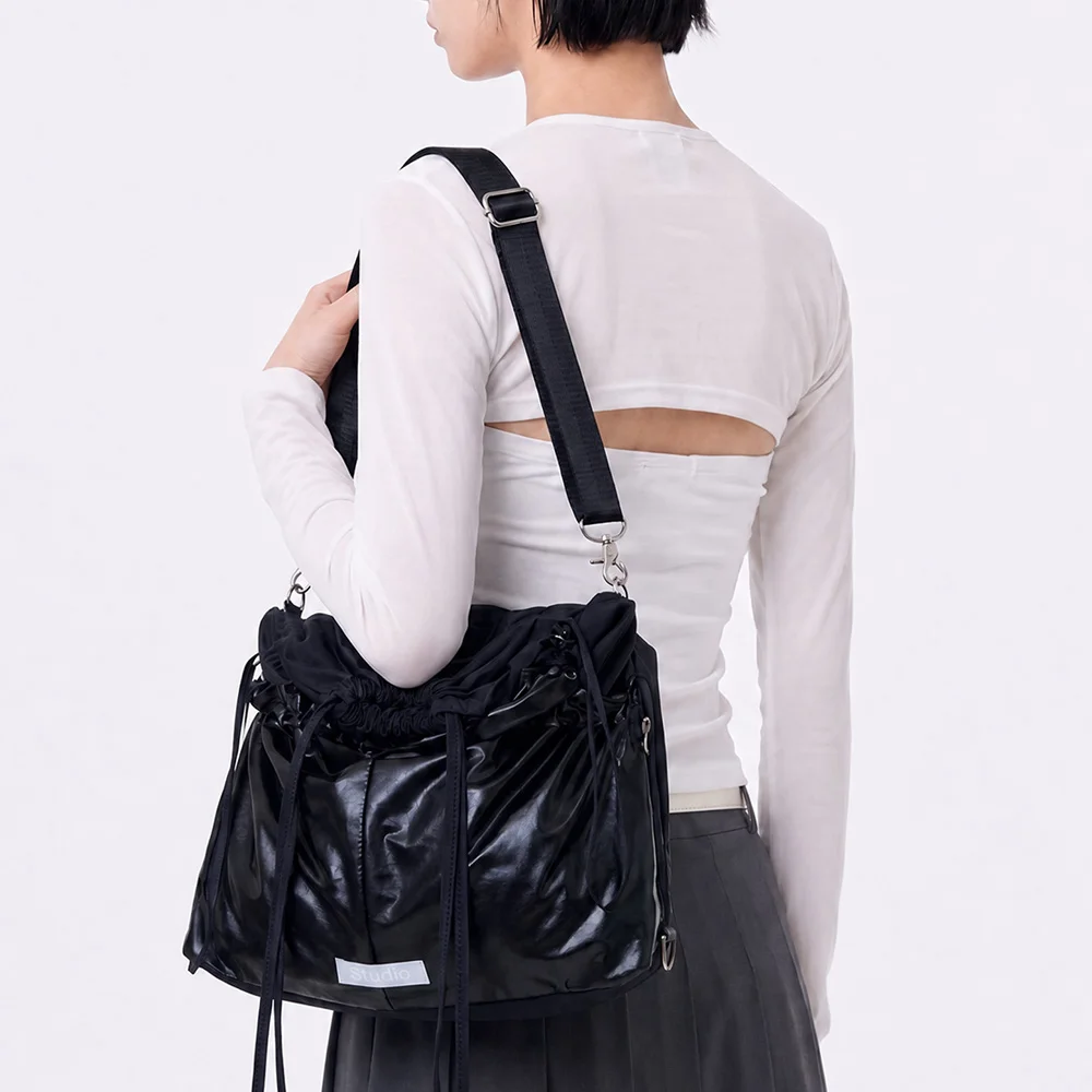 口袋 細節 可拆卸 肩帶 背包 單肩袋 女裝 袋 2WAY LAYERED CABBAGE BAG / BLACK METAL LAYER