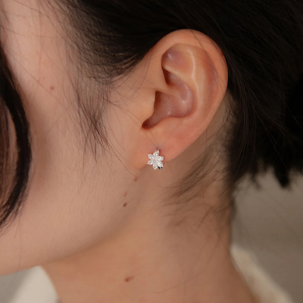snow flower cubic earring