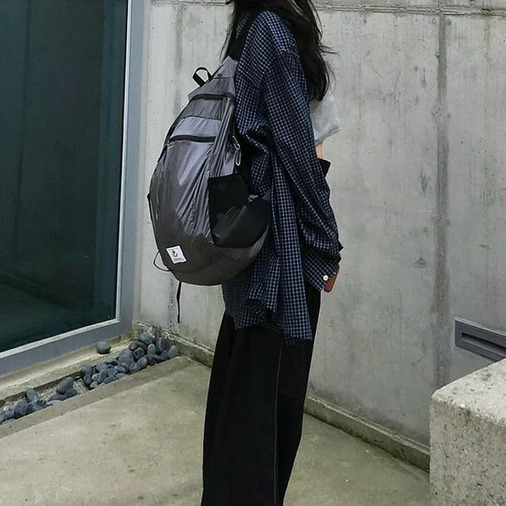 超輕量 Compact 口袋 翻摺 背包 日常 休閒 袋 24L - 灰色