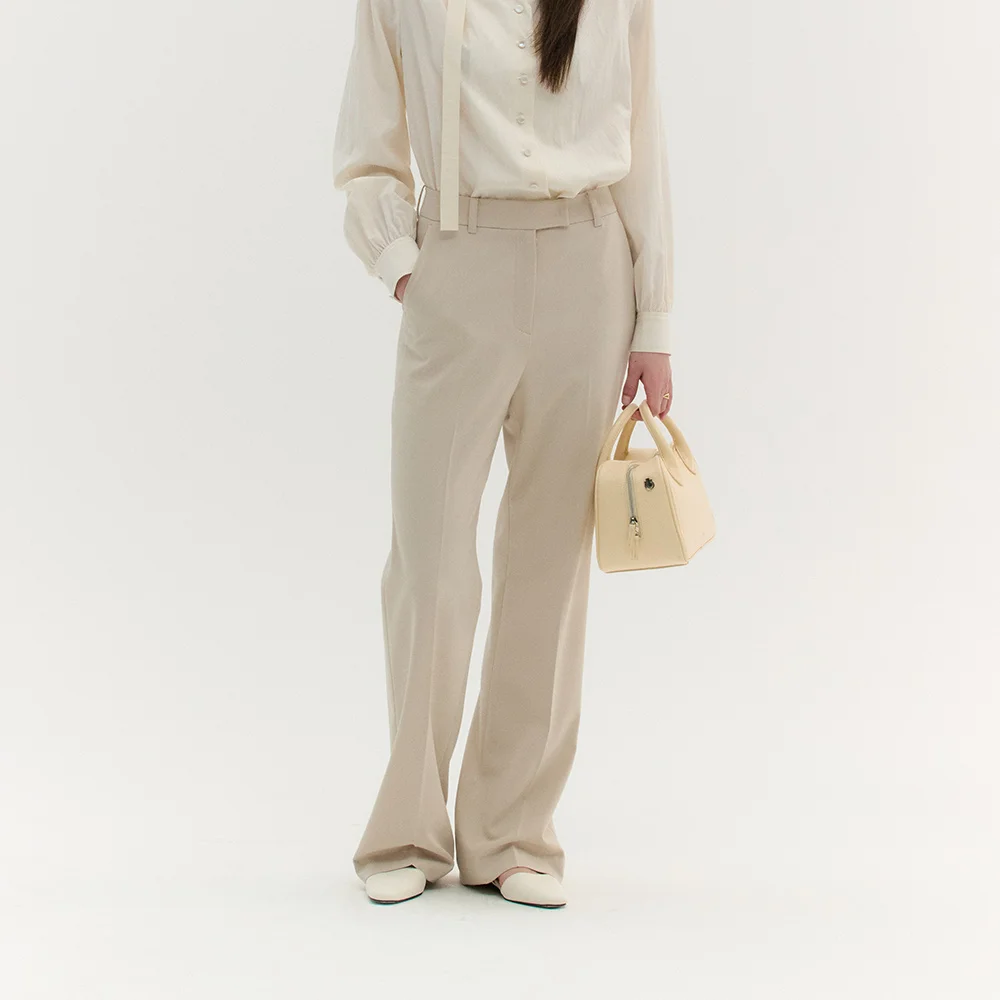 SEMI WIDE BOOTSCUT PANTS (sand beige)