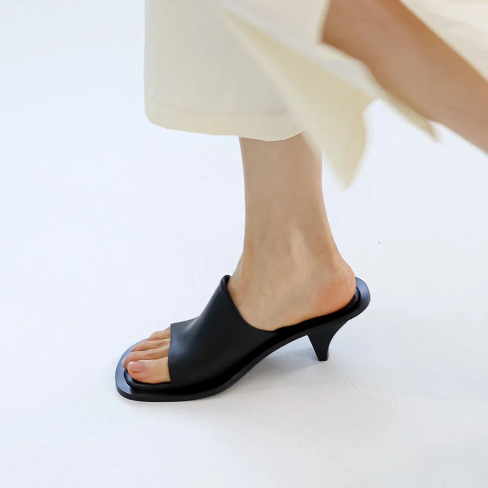 UNQ SANDAL_black_21068