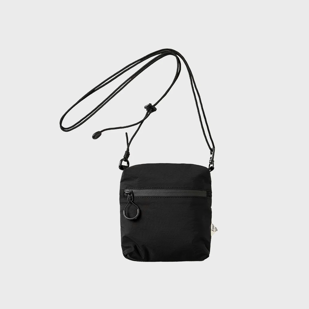 NYLON STRING BAG BLACK