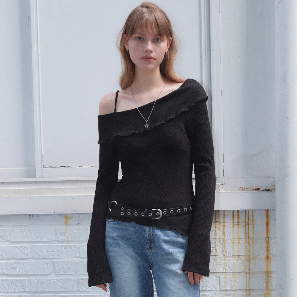 NIA STRAP OFF-SHOULDER TOP_BLACK