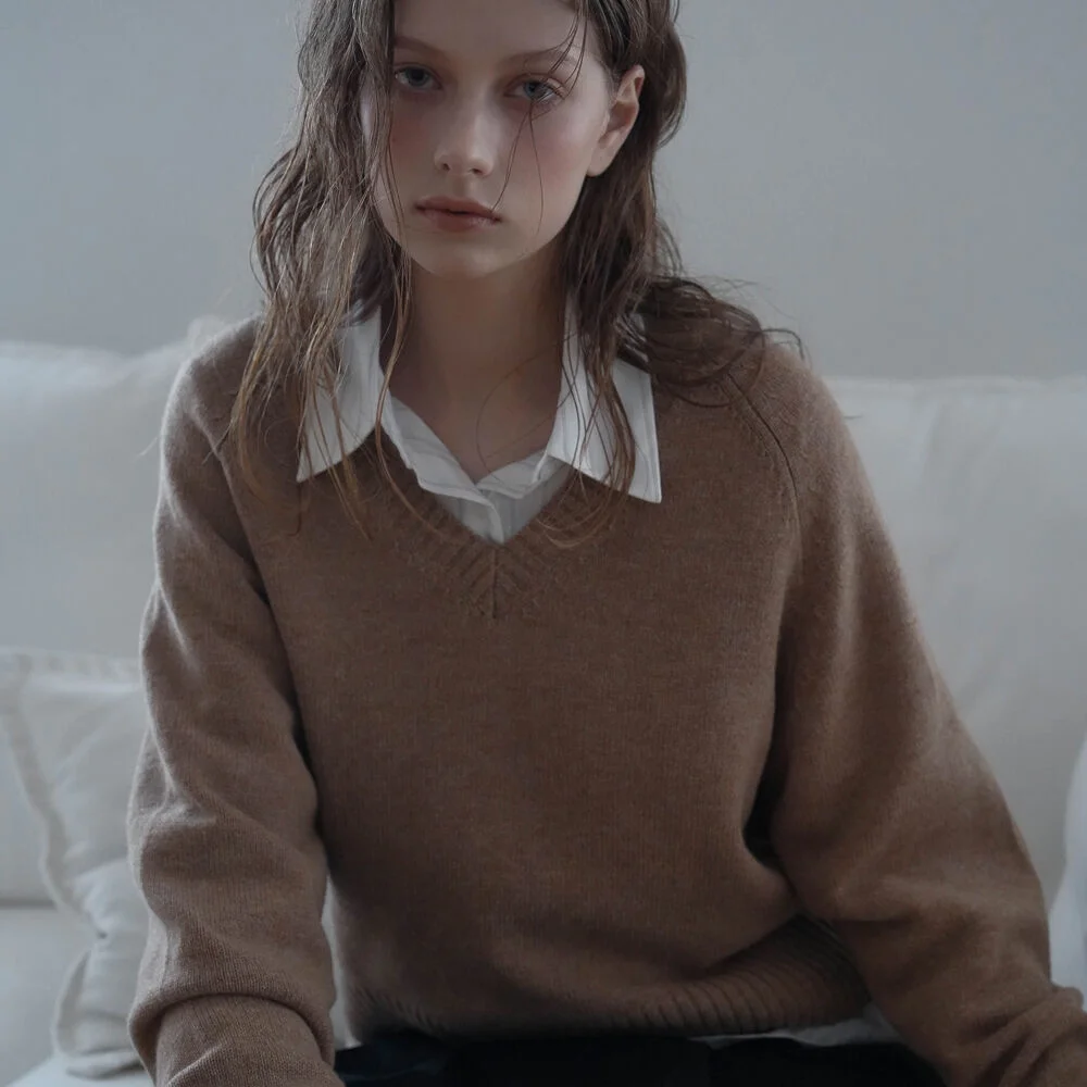 Wool V-neck Knit