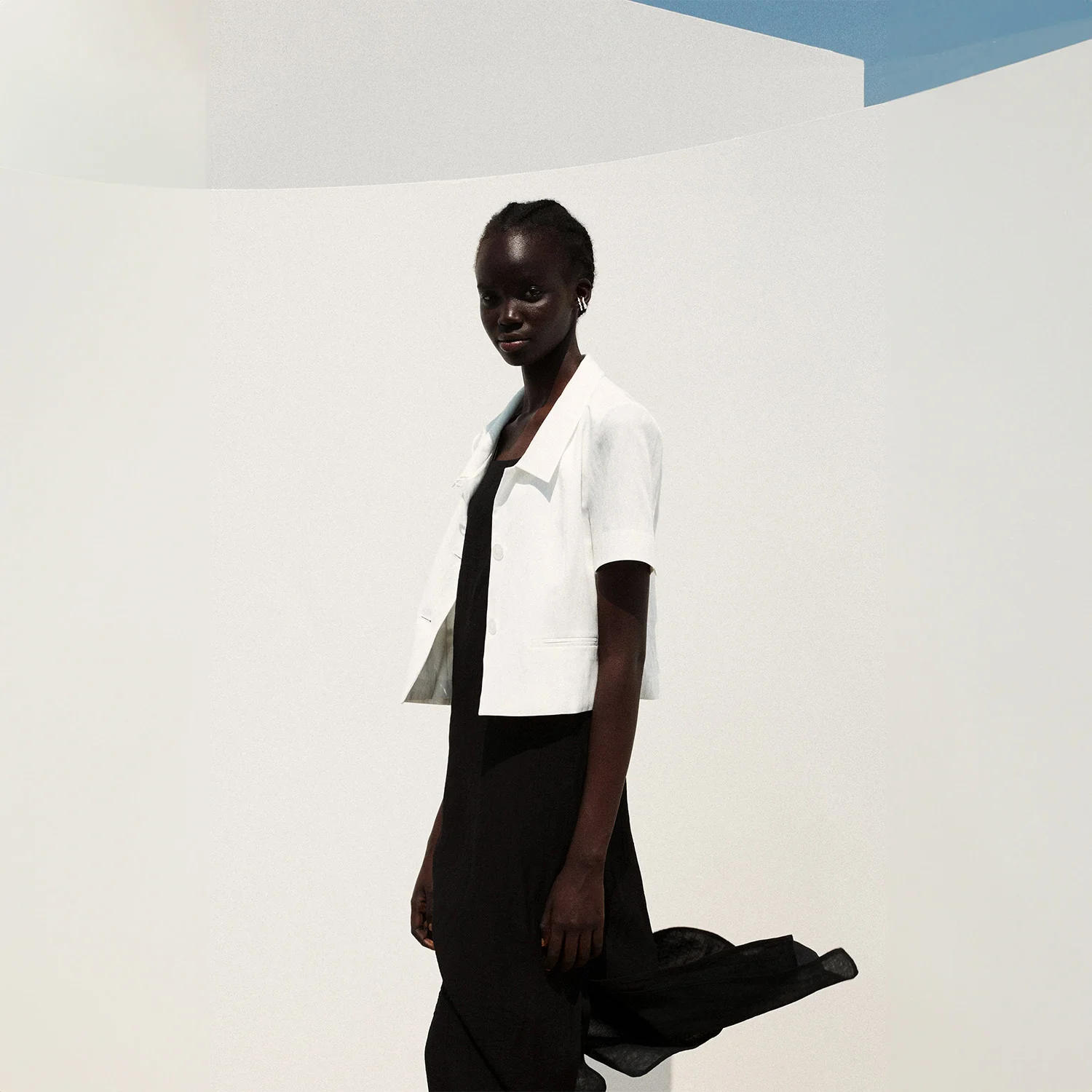 SHORT SLEEVE CROPPED JACKET