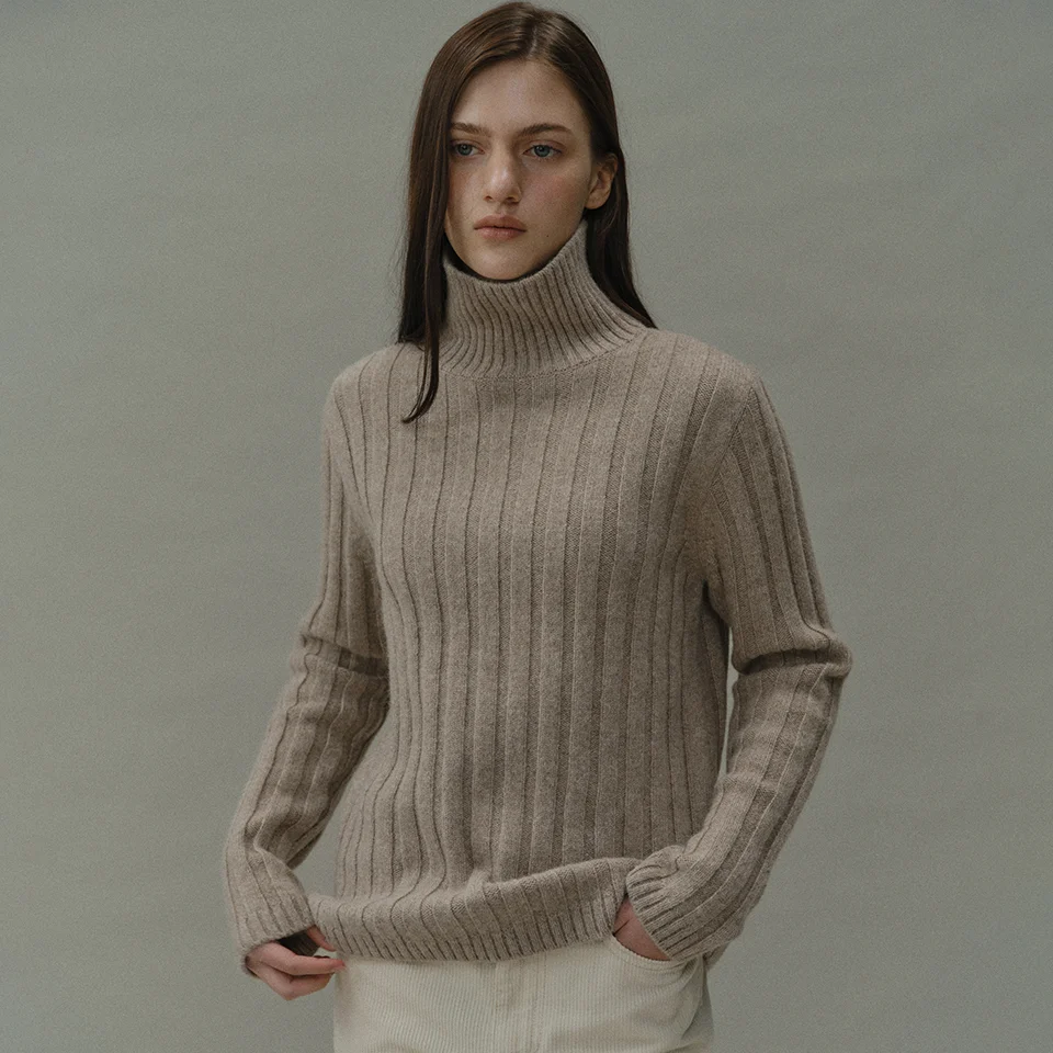 baby alpaca ribbed turtle (melange beige)