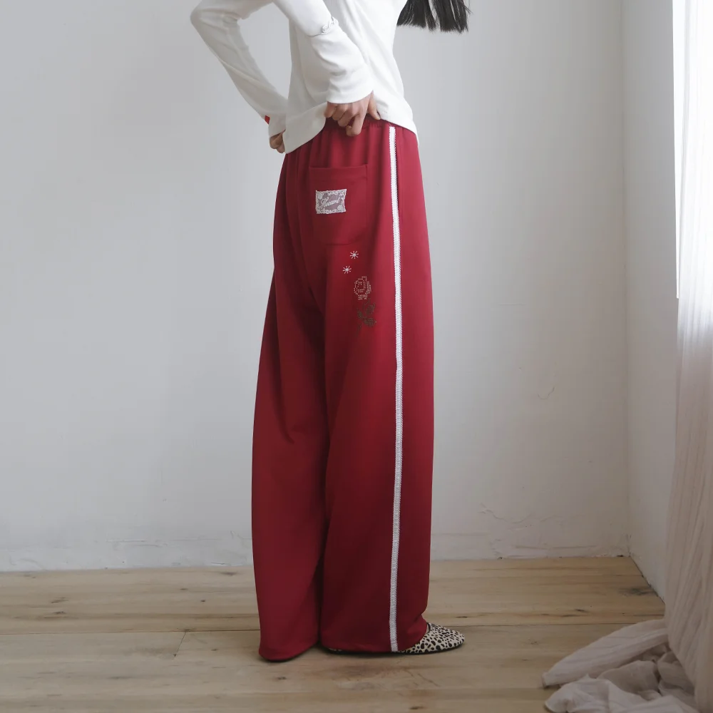 玫瑰 刺繡 蕾絲 運動褲_紅色