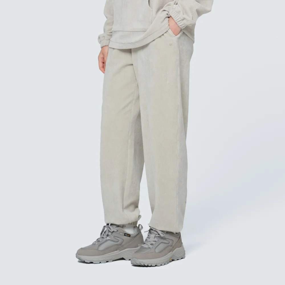 燈芯絨 女裝 慢跑褲 褲子 Light Beige (S24WWFFP71)
