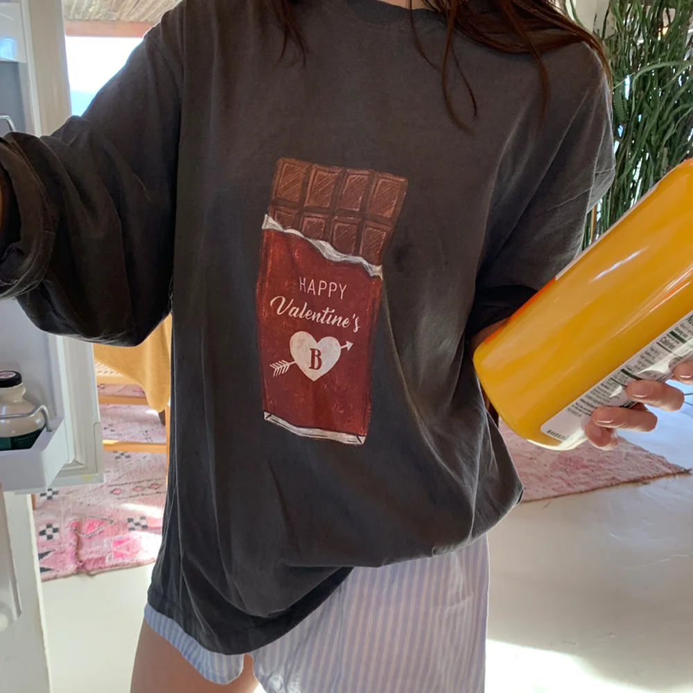 Valentine Graphic T-Shirt_Charcoal