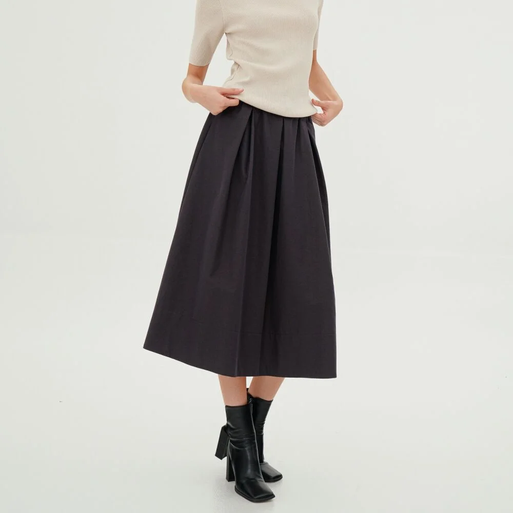 Tuck Detail Midi Skirt _ Navy