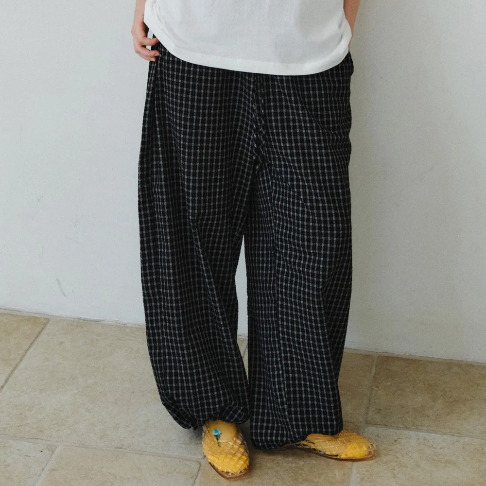 SEERSUCKER BANDING BALLOON PANTS / BLACK