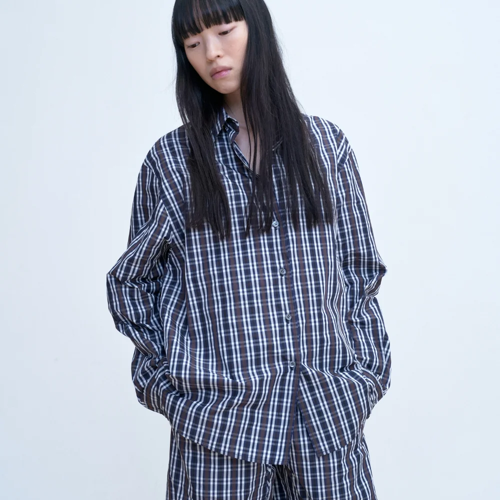 Crisp check shirt (navy)