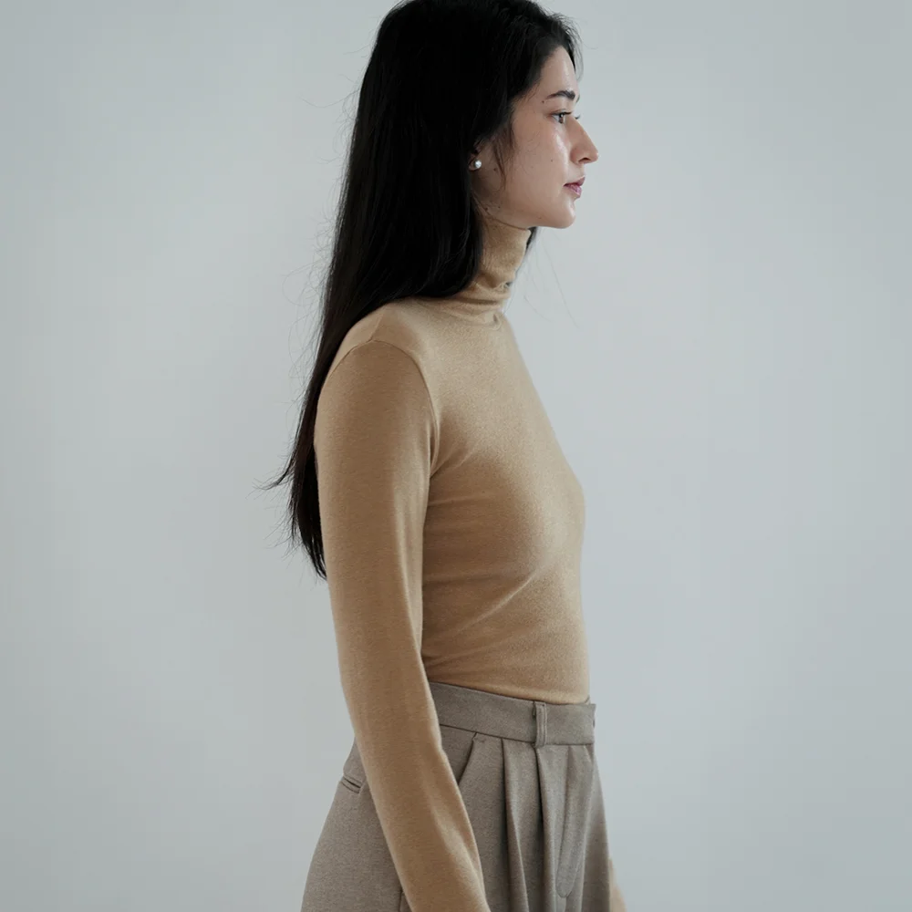 Tory turtleneck T-shirt (Beige)
