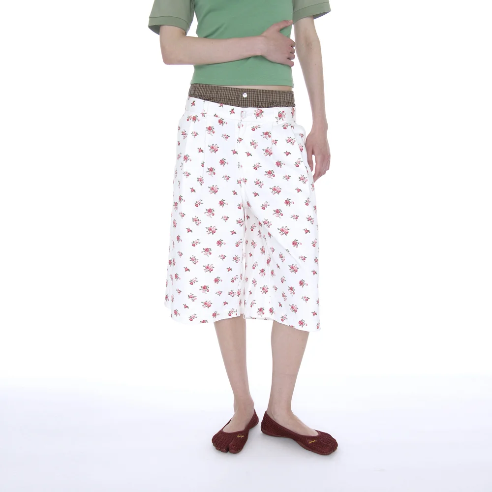 2 IN 1 DOUBLE LAYERED BERMUDA PANTS_WHITE FLORAL