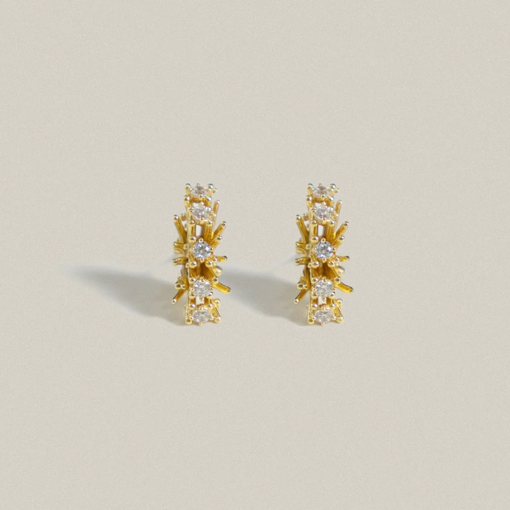 Flowery Wave White Stone Post Gold