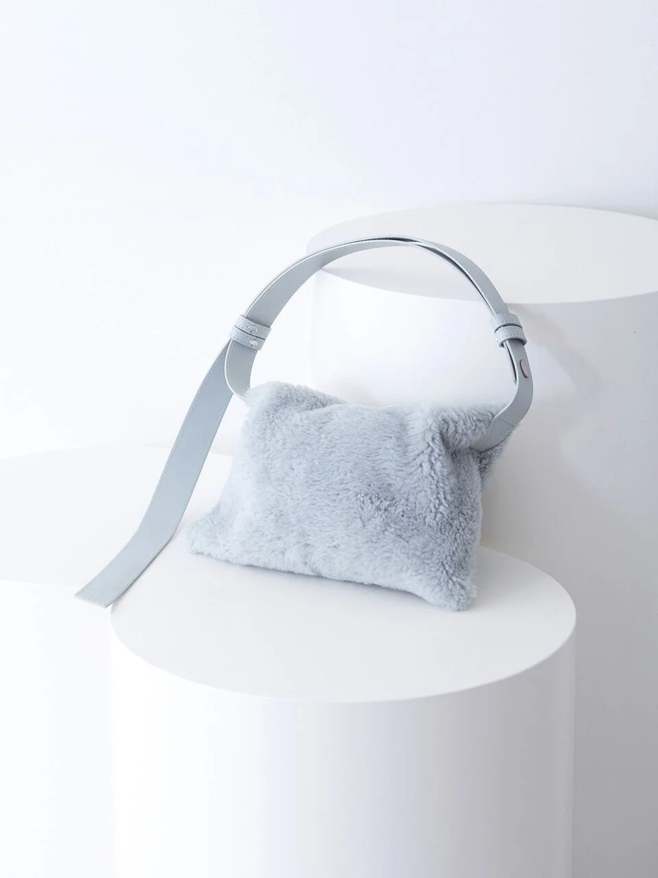 TWO WAY SHOULDER MUSTANG BAG MINT
