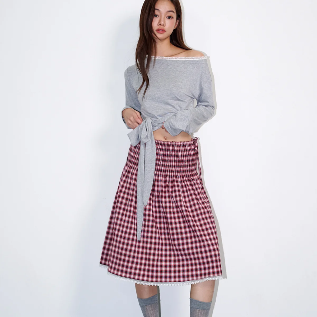 Checked smoke lace pleated skirt Wine