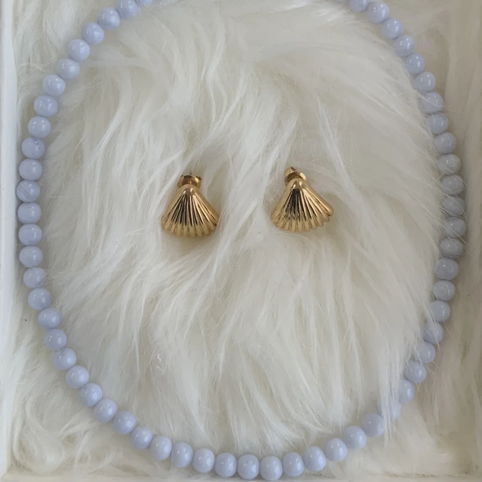 Chalcedony necklace (6mm) 玉髓 Necklace
