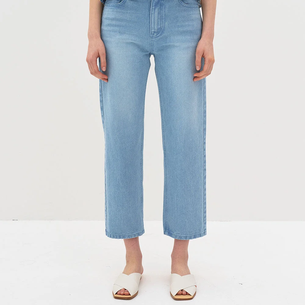 5P Light Blue Washing Straight-fit Jeans (NONSPAN)